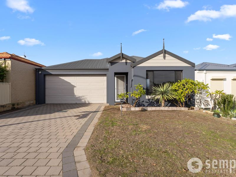 18 Wooleen Parkway, Beeliar WA 6164
