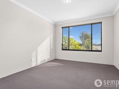 18 Wooleen Parkway, Beeliar WA 6164