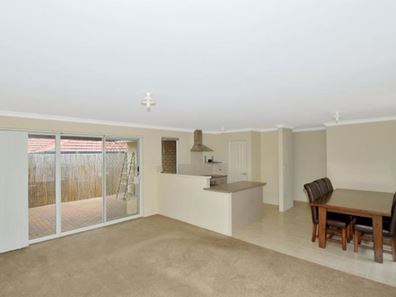 7/18 Irrawaddy Drive, Greenfields WA 6210