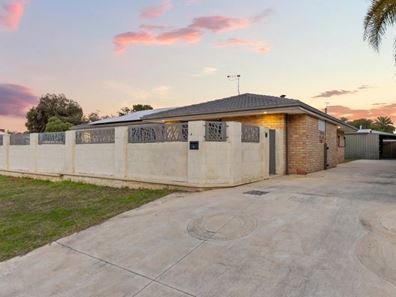 6 Ardmore Court, Meadow Springs WA 6210