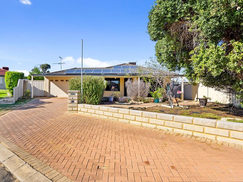 4 Winfield Place, Greenfields