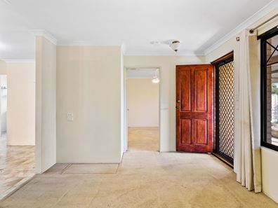 4 Winfield Place, Greenfields WA 6210