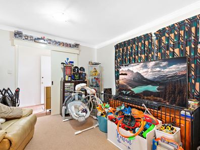 5 Kiwa Place, Cooloongup WA 6168