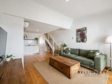37/1 Glenariff Boulevard, Canning Vale WA 6155
