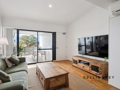 37/1 Glenariff Boulevard, Canning Vale WA 6155