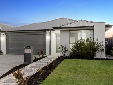 10 Mandalup Road, Haynes WA 6112