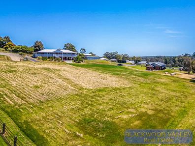 9 Diggers Green, Nannup WA 6275