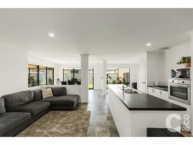 4 Winchester Court, Wellard WA 6170