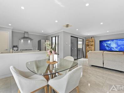 6 Lutea Loop, Hilbert WA 6112