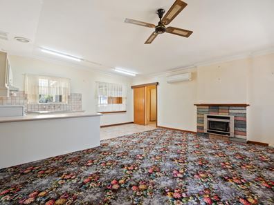 8 Wavelea Street, Safety Bay WA 6169