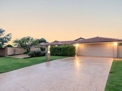 4 Silica Road, Carine WA 6020