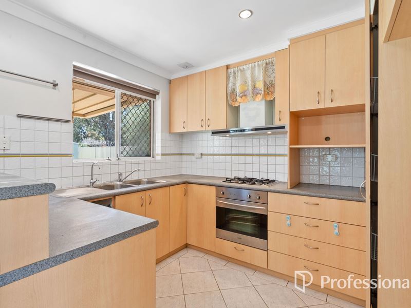 15 Kinbrace Way, Lynwood WA 6147