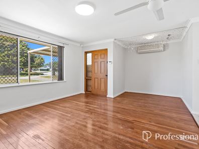 15 Kinbrace Way, Lynwood WA 6147