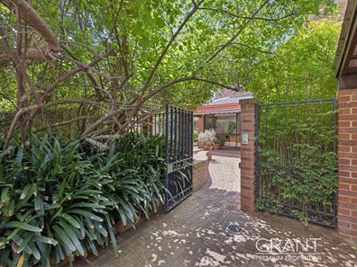 19A Springside Avenue, Mount Pleasant WA 6153