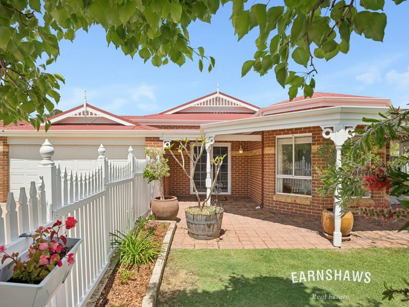 4 Laurina Way, Jane Brook WA 6056