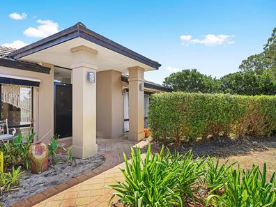 10 Chandon Terrace, The Vines WA 6069