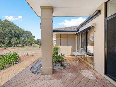 10 Chandon Terrace, The Vines WA 6069