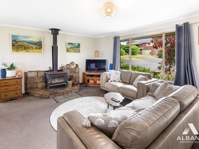 21 Gairdner Road, Spencer Park WA 6330