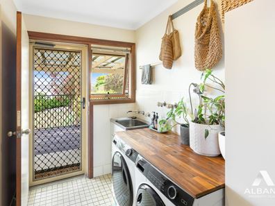 21 Gairdner Road, Spencer Park WA 6330