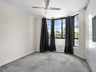18 Norring Street, Cooloongup WA 6168