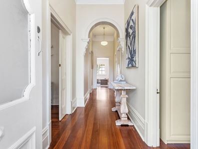 109 Shenton Road, Swanbourne WA 6010