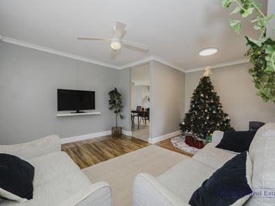 32 Thicket Circuit, Banksia Grove WA 6031