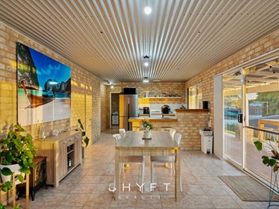 8 Hazel Avenue, Quinns Rocks WA 6030