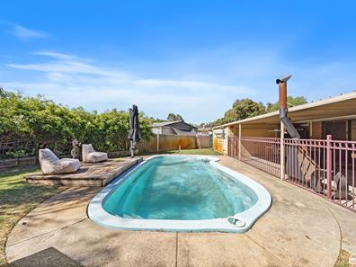 7 Galahad Place, Camillo WA 6111