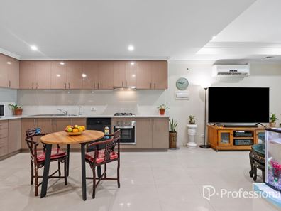 2/33 Ganfield Way, Balga WA 6061
