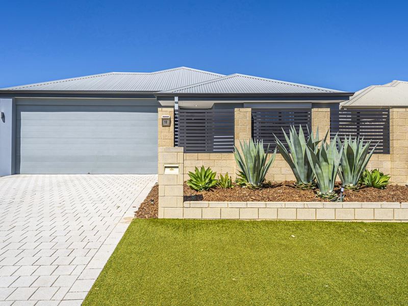10 Cooralya  Avenue, Golden Bay WA 6174
