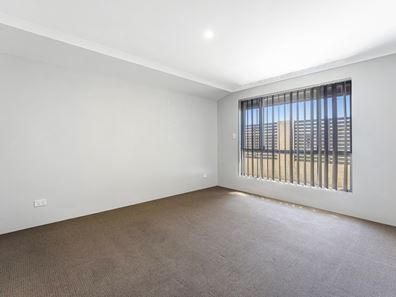 10 Cooralya  Avenue, Golden Bay WA 6174