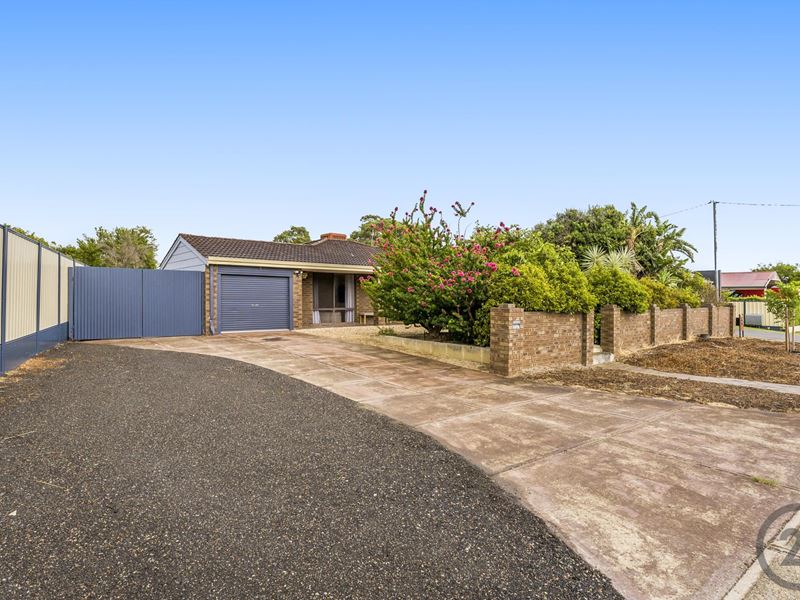38 Agincourt Drive, Forrestfield WA 6058