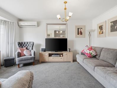 41 Glenbawn Drive, South Lake WA 6164