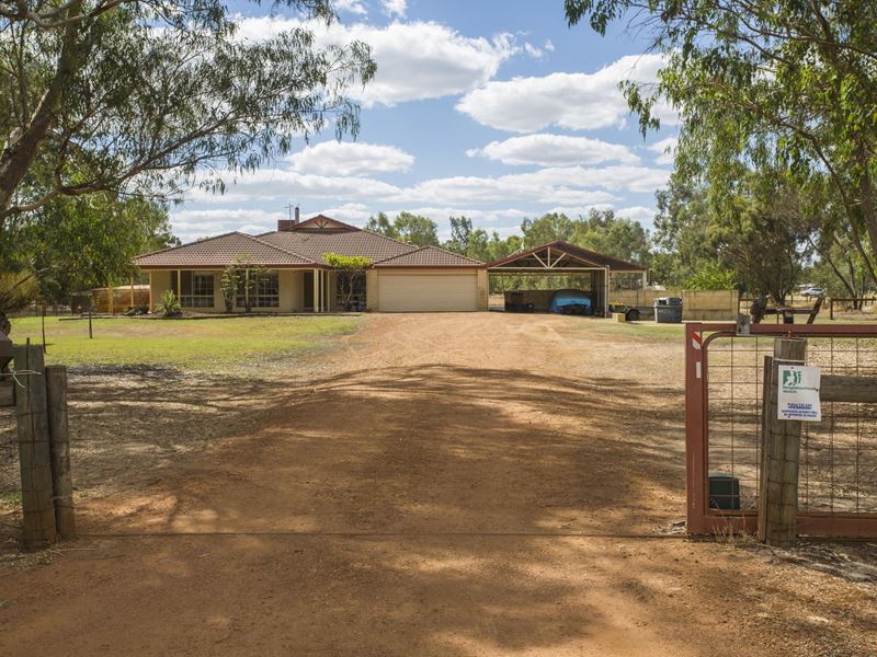 160 Cunningham Drive, Oakford