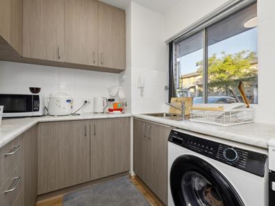 6/1045 Albany Highway, St James WA 6102