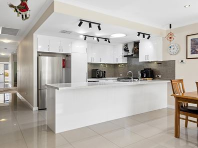 10 Yardley Road, Baldivis WA 6171