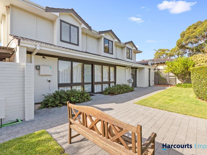 68 Hale Road, Wembley Downs