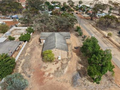 15 Cubbine Road, Quairading WA 6383