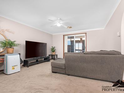 15 Watterson Road, Tarcoola Beach WA 6530