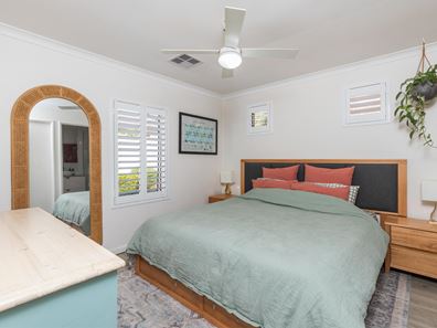 2/4 Mort Street, Rivervale WA 6103