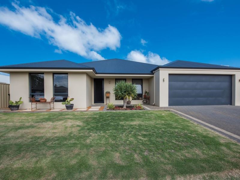 7 Mandalay Loop, Wandina