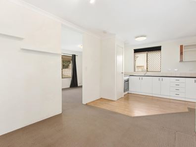 12 Welbourne Heights, Parmelia WA 6167