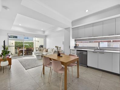 2/329 Hector Street, Tuart Hill WA 6060