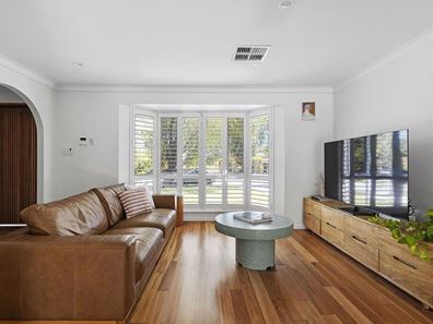 21 Ferncroft Way, Kingsley WA 6026