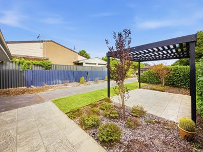 444B Crawford Road, Dianella WA 6059