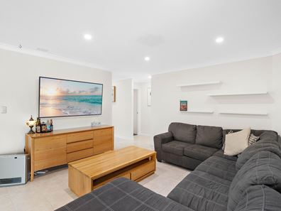 37 Lambertia Crescent, High Wycombe WA 6057