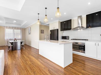 42 Grande Crescent , Success WA 6164