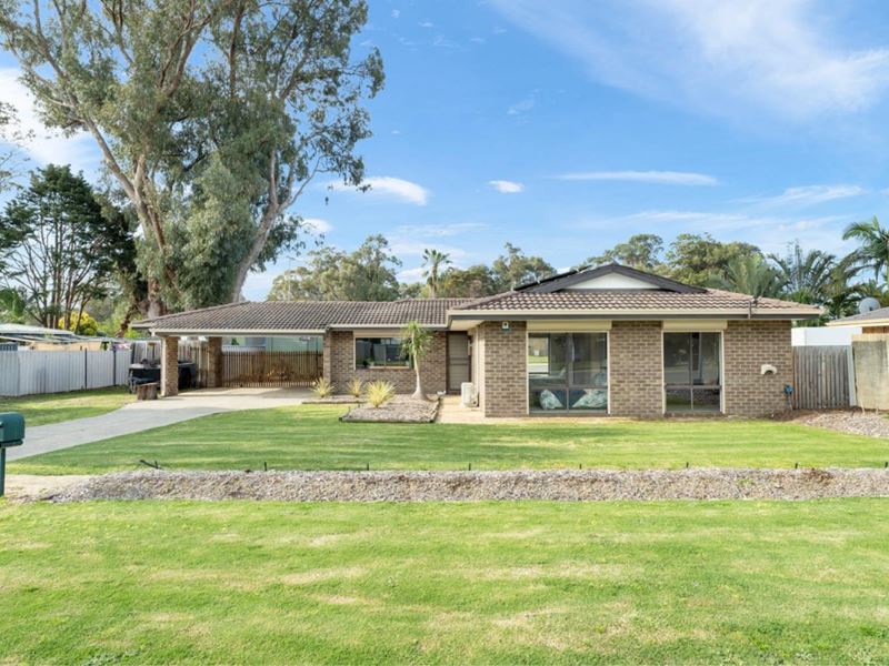 92 Steerforth Drive, Coodanup