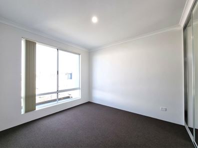 41 Gumblossom Avenue, Piara Waters WA 6112