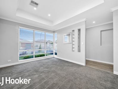 10 Schauss Road, Eglinton WA 6034